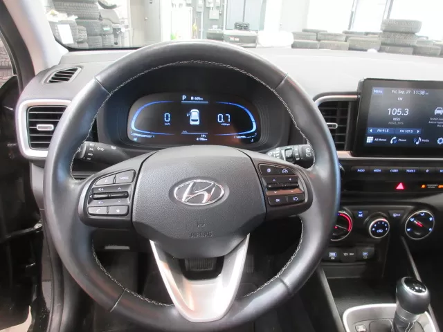 2024 HYUNDAI VENUE PREFERRED