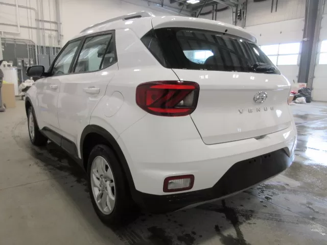 2024 HYUNDAI VENUE PREFERRED
