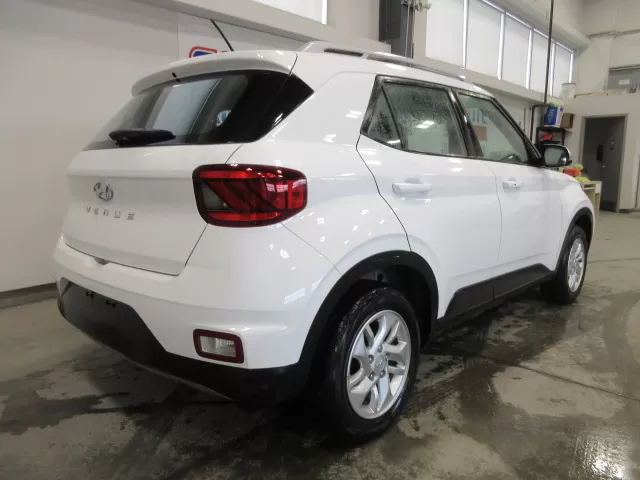 2024 HYUNDAI VENUE PREFERRED