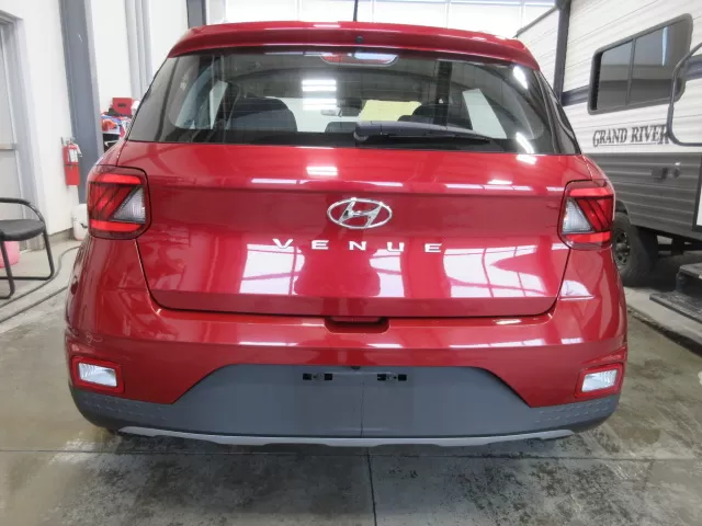2024 HYUNDAI VENUE PREFERRED