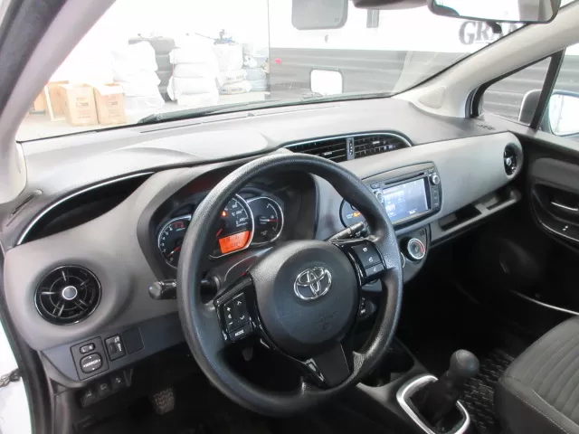 2018 TOYOTA YARIS