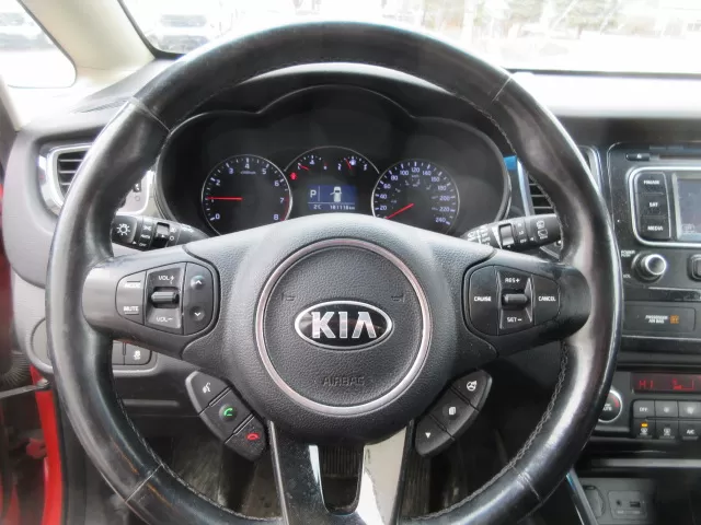 2014 KIA RONDO