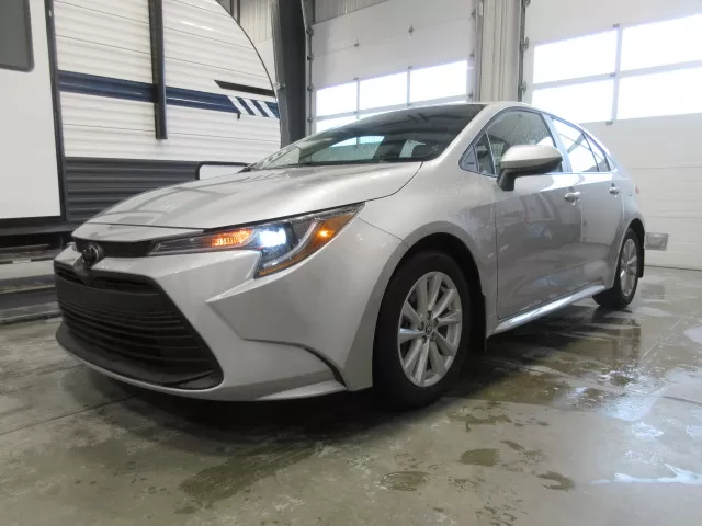2025 TOYOTA COROLLA
