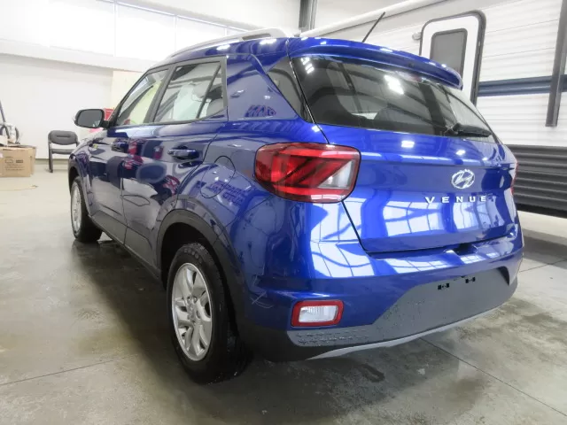 2024 HYUNDAI VENUE