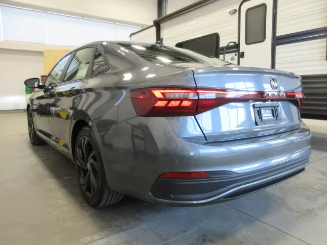 2025 VOLKSWAGEN JETTA
