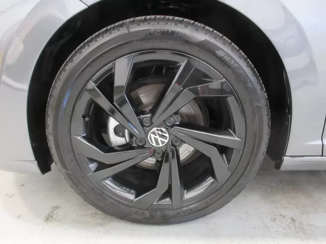 2025 VOLKSWAGEN JETTA
