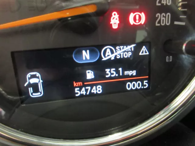 2017 MINI COOPER