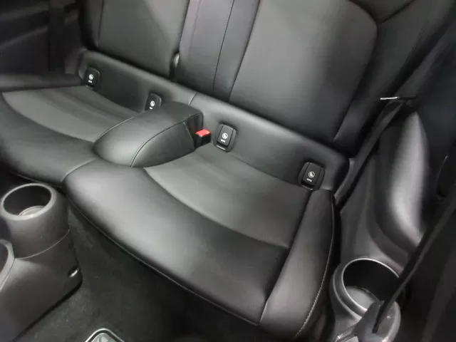2017 MINI COOPER