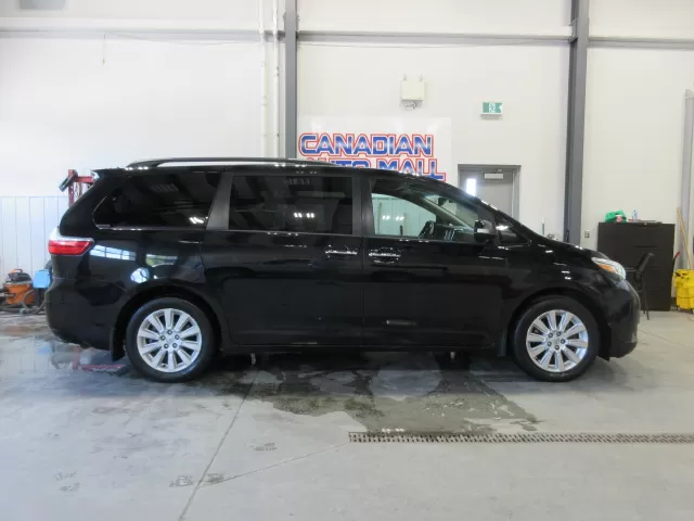 2015 TOYOTA SIENNA