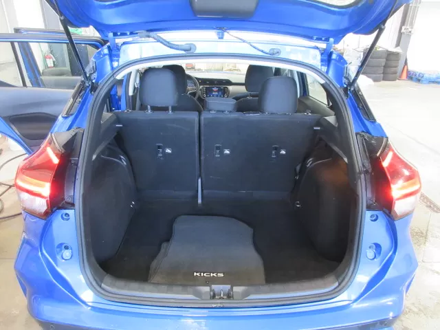 2021 NISSAN KICKS SV
