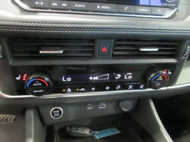2022 NISSAN ROGUE