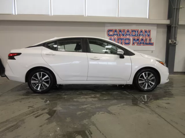 2022 NISSAN VERSA SV