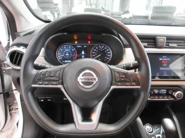 2022 NISSAN VERSA SV