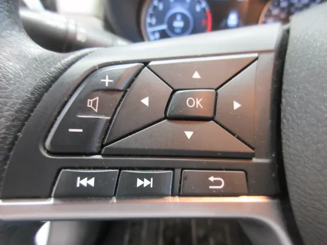 2022 NISSAN VERSA SV