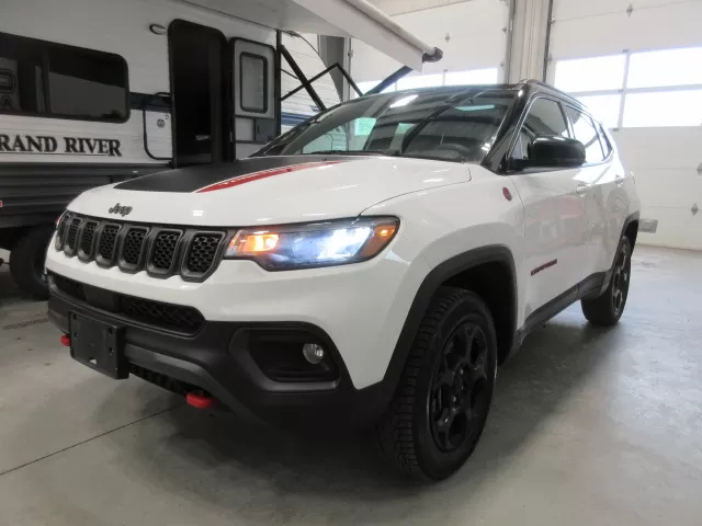 2024 JEEP COMPASS TRAILHAWK