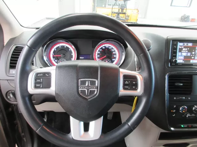 2016 DODGE GRAND CARAVAN