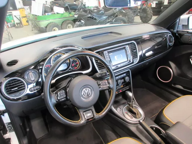 2019 VOLKSWAGEN BEETLE CONVERTIBLE