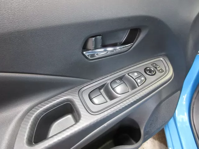2025 NISSAN VERSA