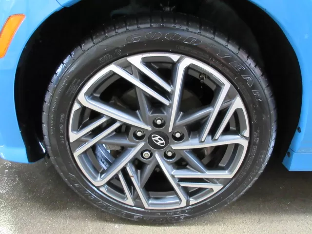 2022 HYUNDAI KONA