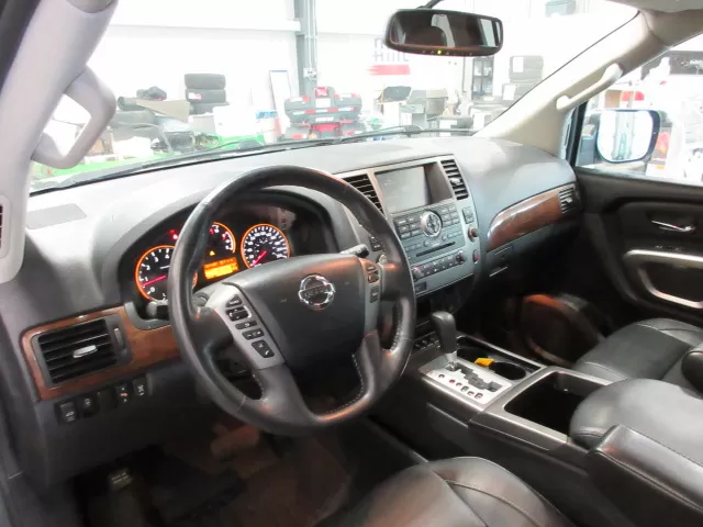 2015 NISSAN ARMADA
