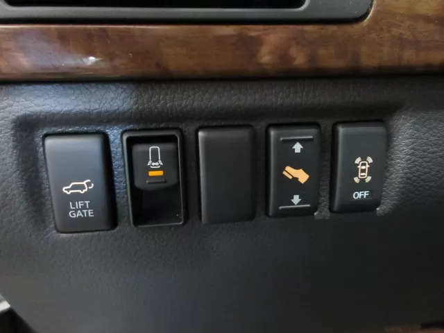2015 NISSAN ARMADA