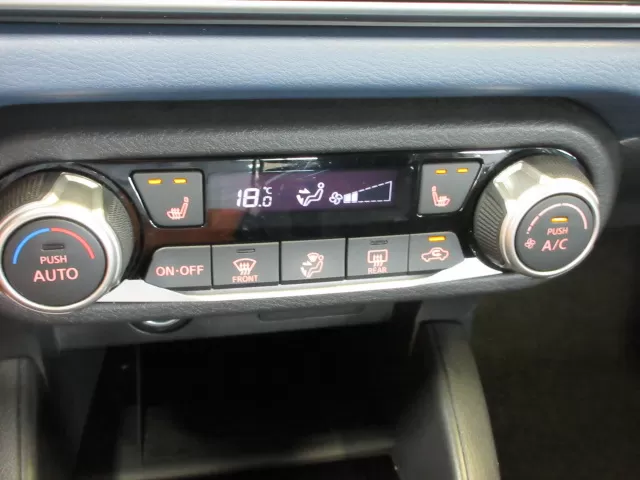 2025 NISSAN VERSA