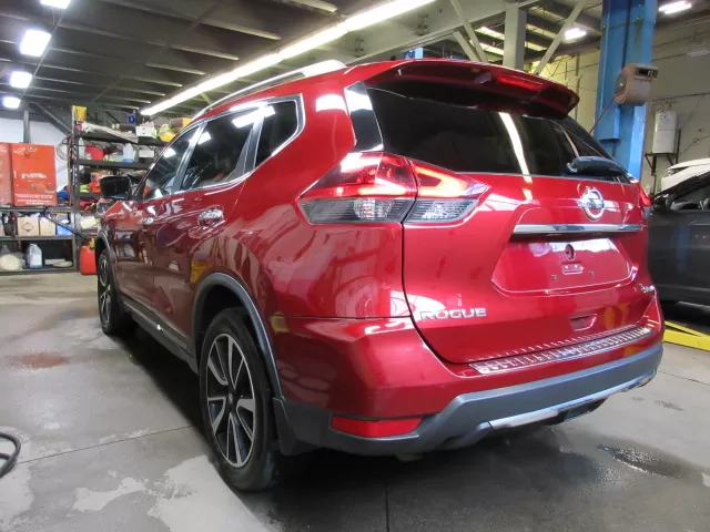 2018 NISSAN ROGUE