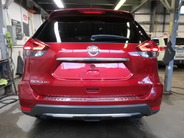 2018 NISSAN ROGUE