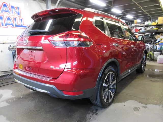 2018 NISSAN ROGUE