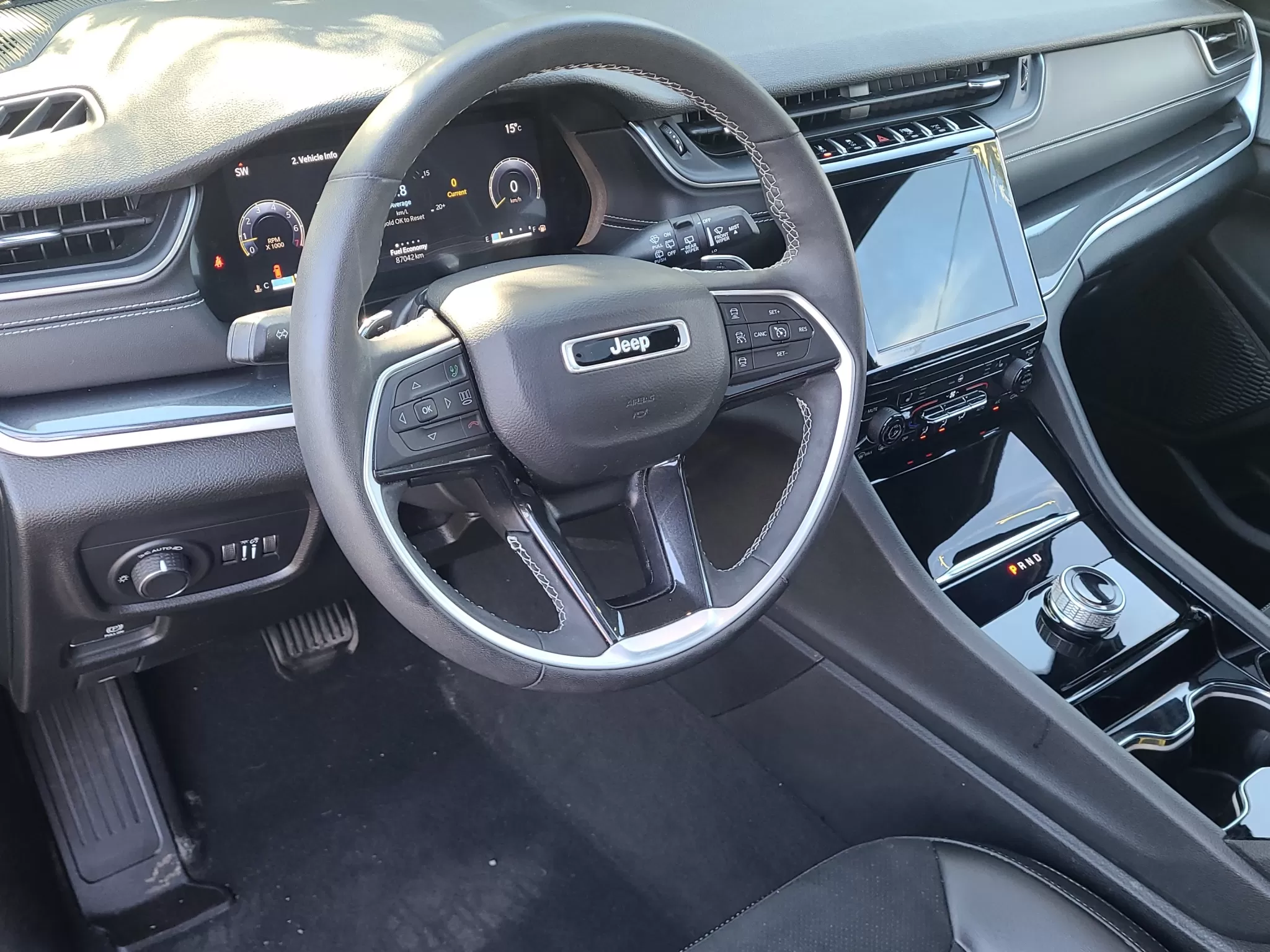 2023 JEEP GRAND CHEROKEE