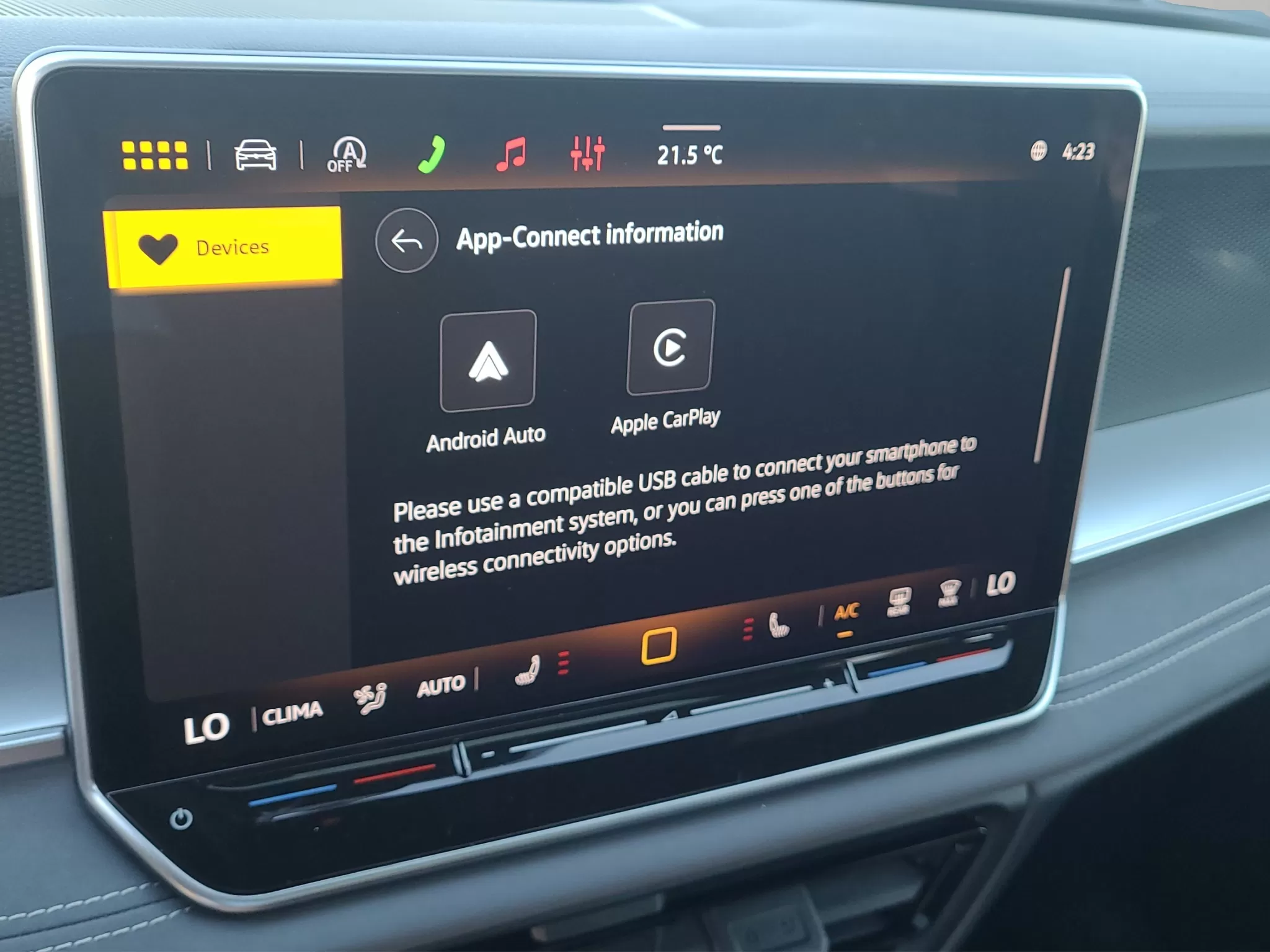 2026 VOLKSWAGEN TIGUAN R-LINE