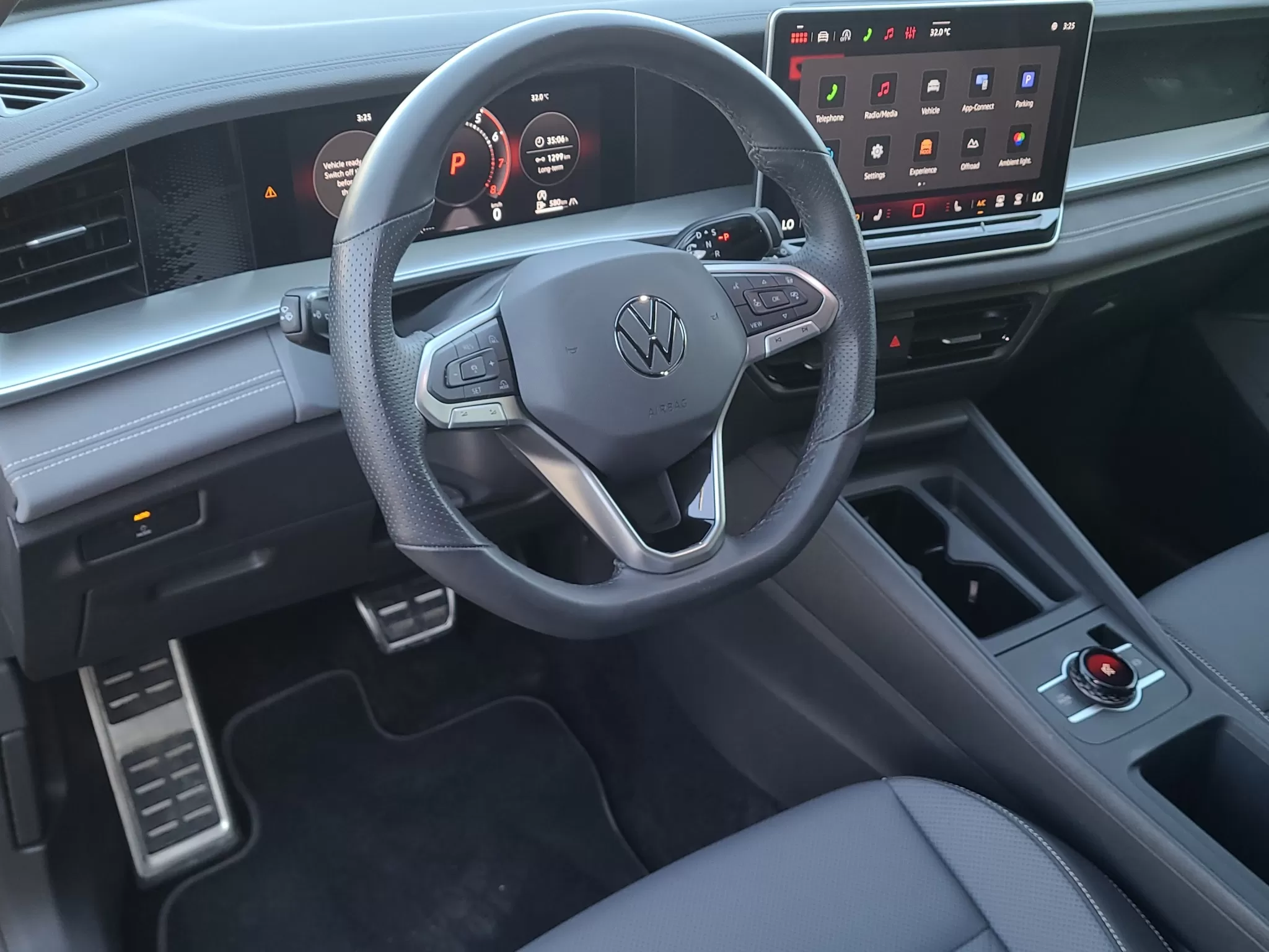 2026 VOLKSWAGEN TIGUAN R-LINE