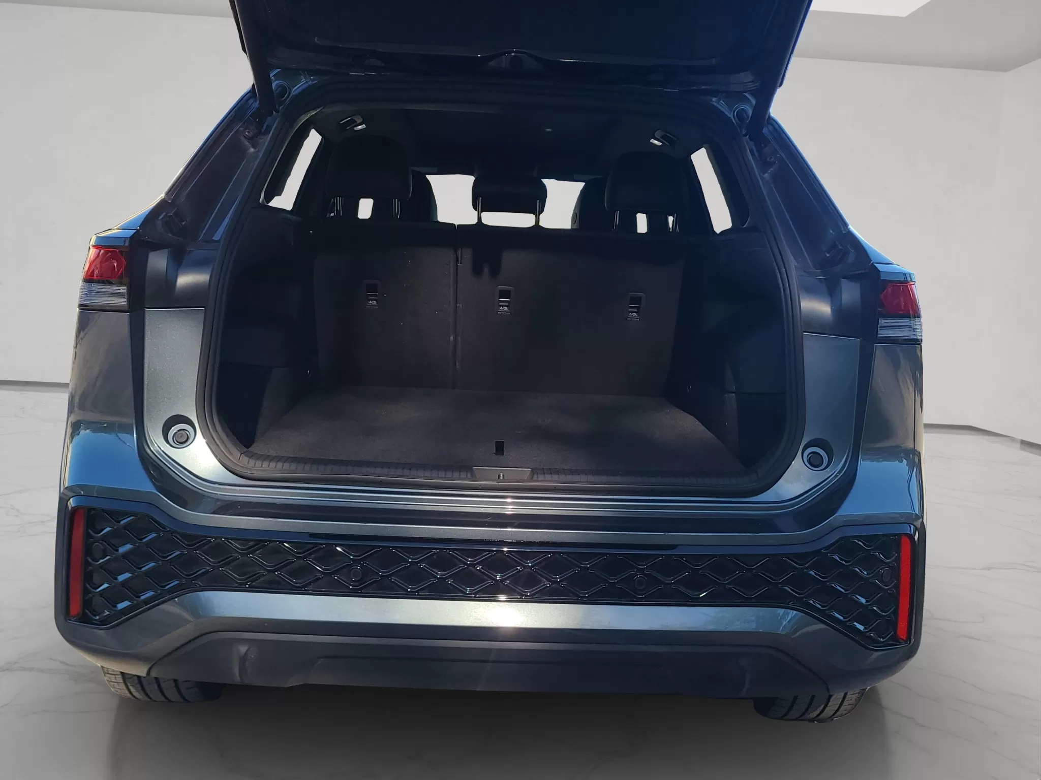 2026 VOLKSWAGEN TIGUAN R-LINE