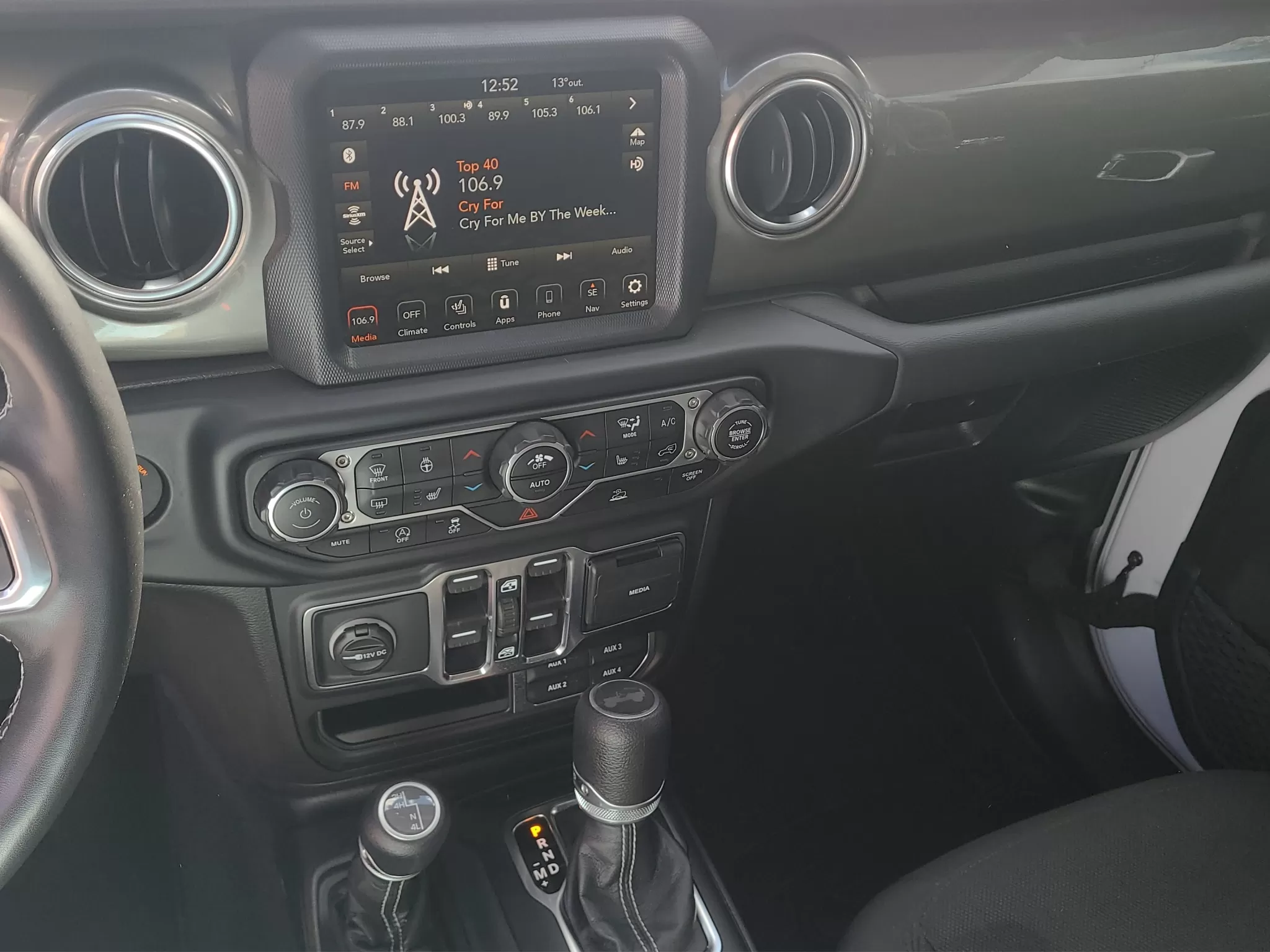 2023 JEEP WRANGLER