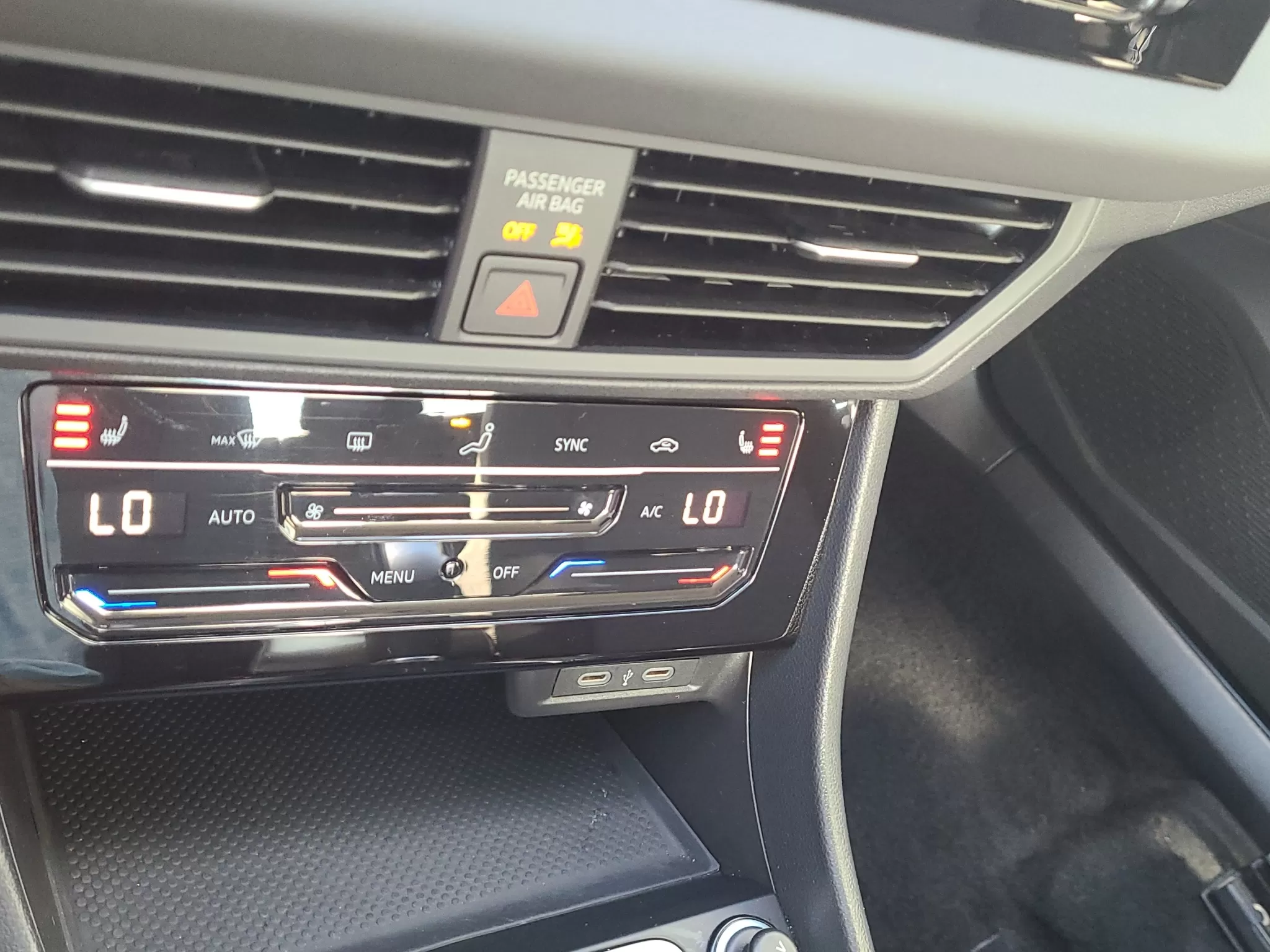 2025 VOLKSWAGEN JETTA