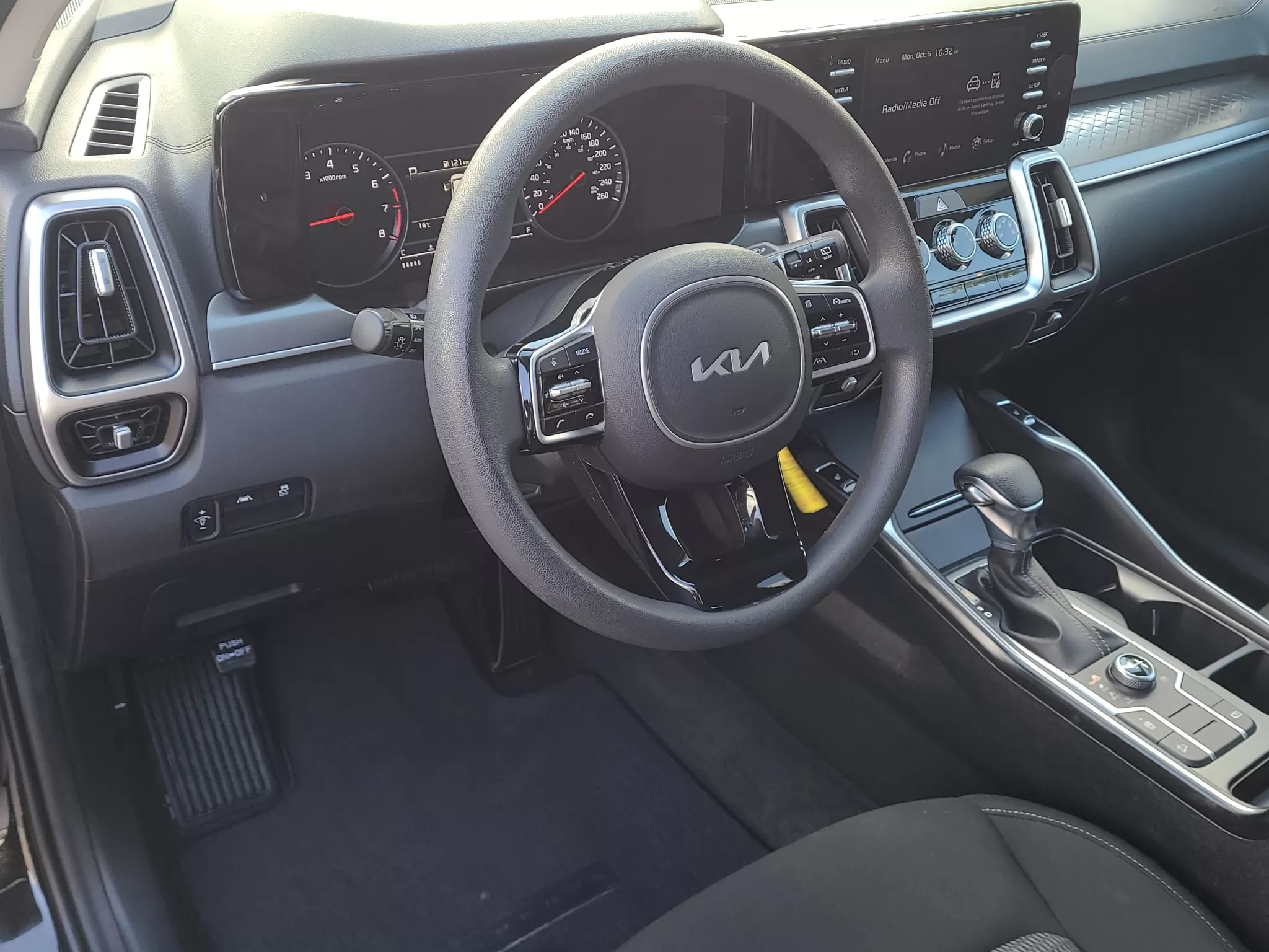 2022 KIA SORENTO
